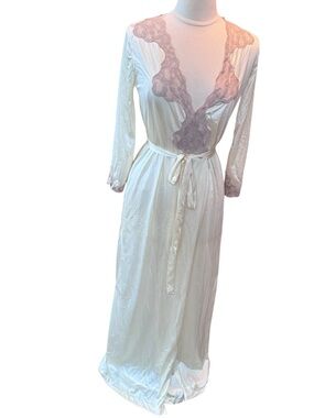 Vintage Diane Von Furstenberg Robe Sz S Long Nylon  Lace Trim Sash USA Pockets
